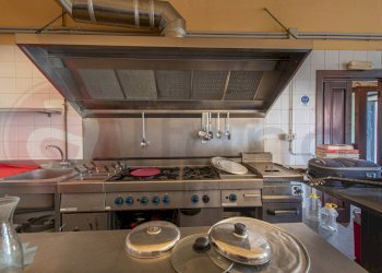 Locale Commerciale Strada Piave, Latina - foto 19