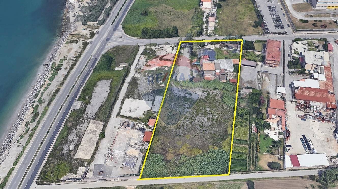 Stable - Palace Via Degli Uffici Finanziari, Salerno - photo 1