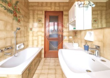 Quadrilocale Via Albert Einstein, Bergamo (zona Colognola) - foto 19