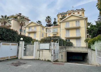 Trilocale via Nuvoloni, Sanremo - foto 2