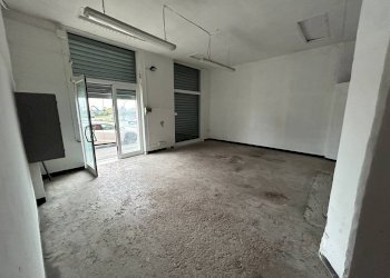 Locale Commerciale Corso Italia, Genova (zona Foce) - foto 9