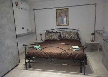 Camera da letto - Bilocale via Sant'Agostino, Gaeta - foto 8