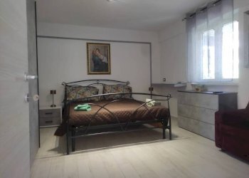 Camera da letto - Bilocale via Sant'Agostino, Gaeta - foto 9