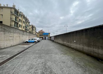 Zona - Shed via Prà, Genova - photo 4