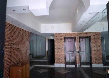 Interno palazzo - Negozio via Carlo Rolando, 94r, Genova (zona Sampierdarena) - foto 8