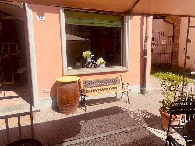 Facciata - Bar Tavola Calda - Fredda piazza Giuseppe Garibaldi, 14, Boves - foto 2