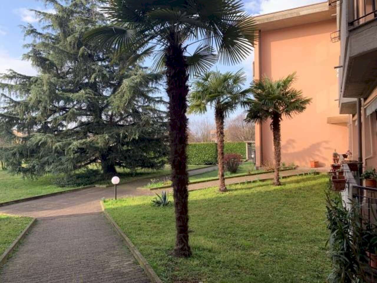 Giardino - Three-room apartment via Giovanni Falcone, Garbagnate Milanese - photo 3