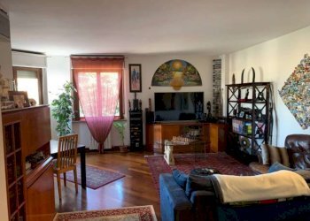 Salone - Three-room apartment via Giovanni Falcone, Garbagnate Milanese - photo 7