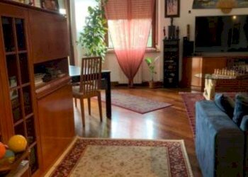 Salone - Three-room apartment via Giovanni Falcone, Garbagnate Milanese - photo 27