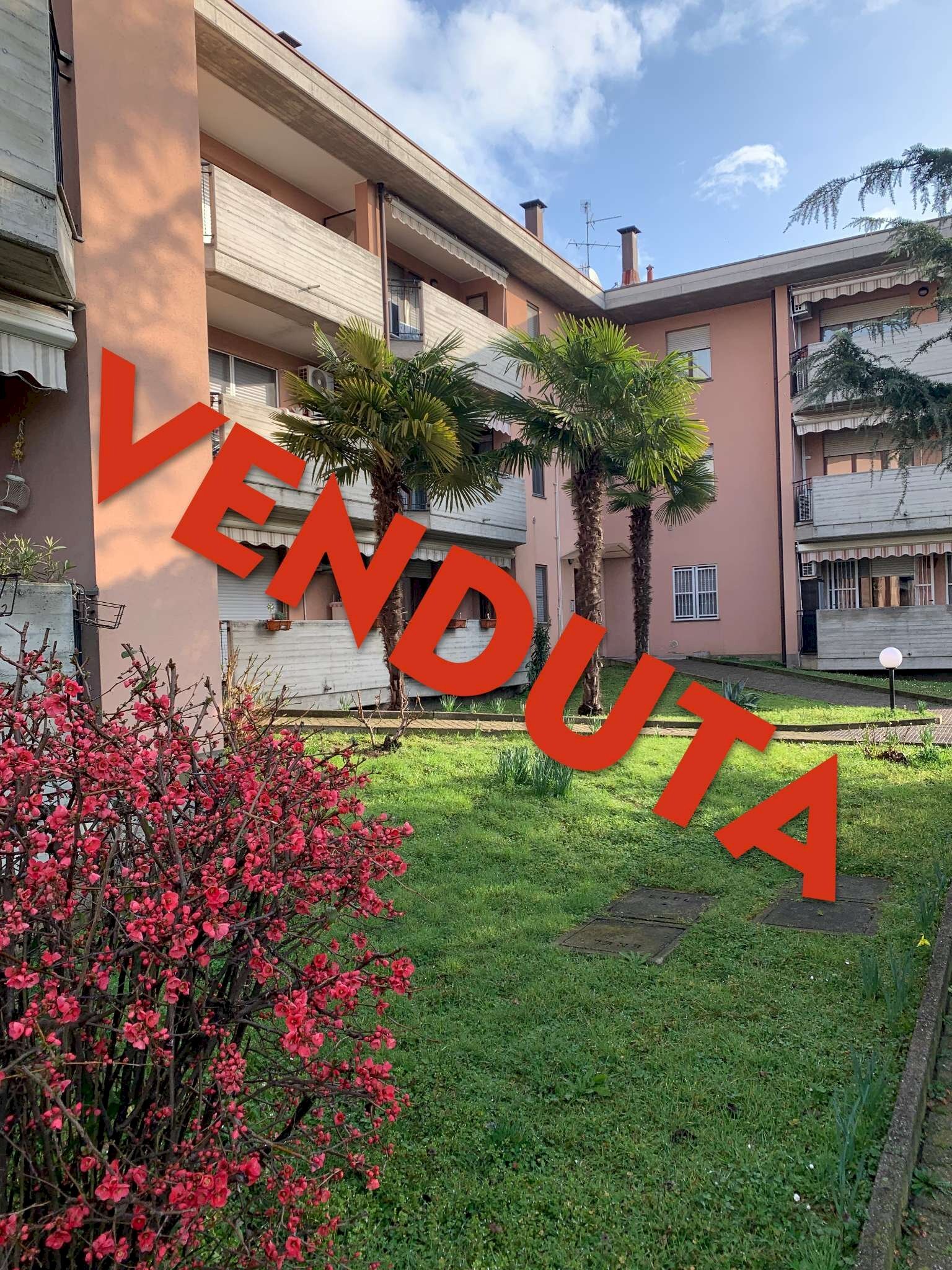 venduta - Three-room apartment via Giovanni Falcone, Garbagnate Milanese - photo 1