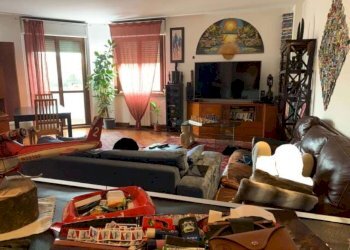 Salone - Three-room apartment via Giovanni Falcone, Garbagnate Milanese - photo 13