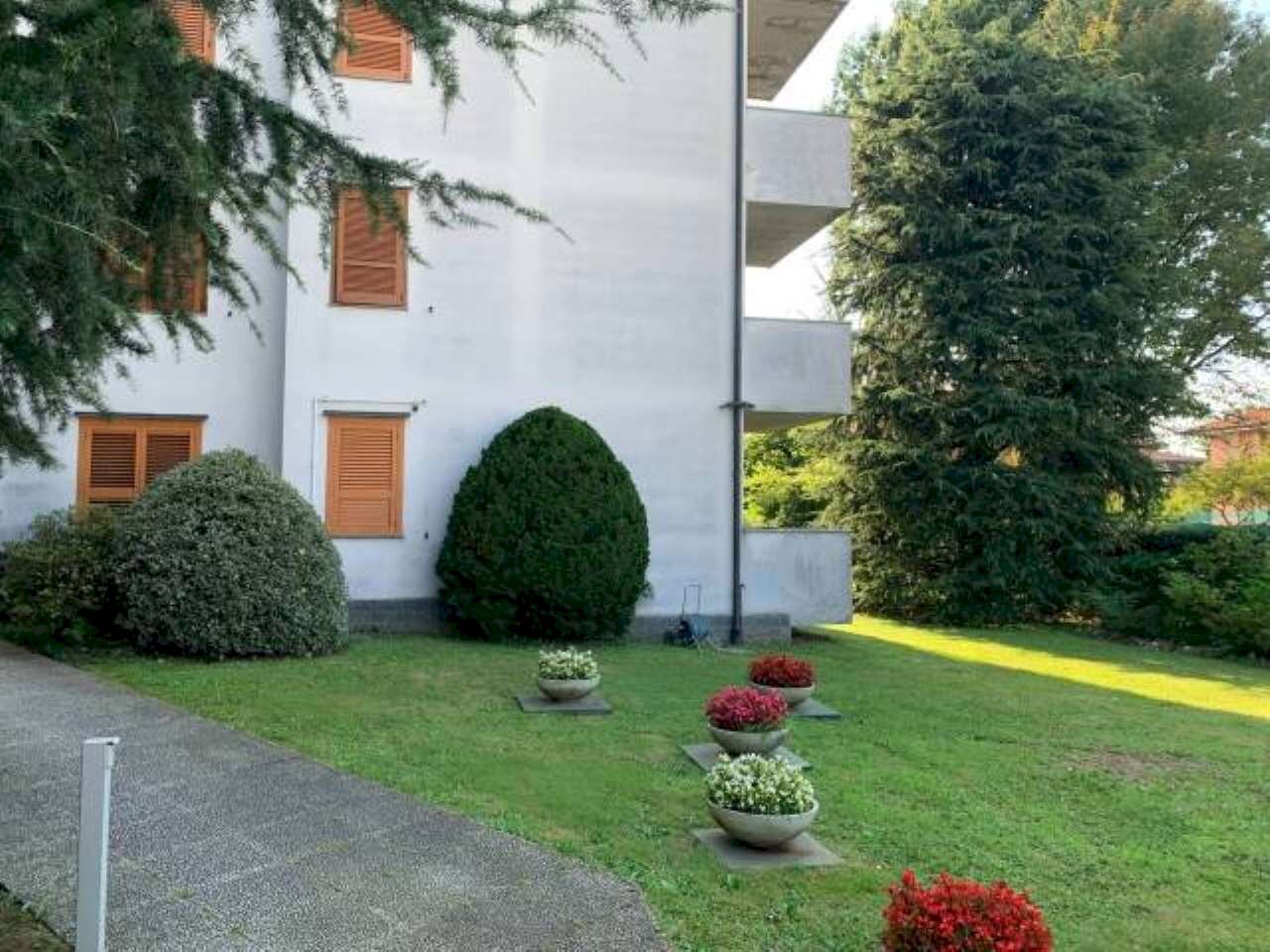 Giardino - Trilocale via Francesco Cilea, Cesate - foto 2