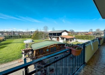 Balcone - Villa via bescapè 26, Borgomanero - foto 13