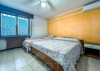 Camera da letto - Villa via bescapè 26, Borgomanero - foto 26