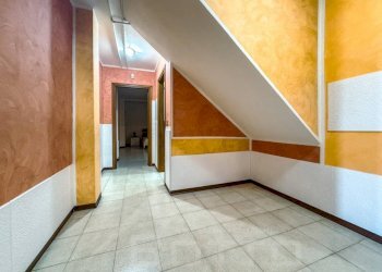 Stanza non arredata - Villa via bescapè 26, Borgomanero - foto 28