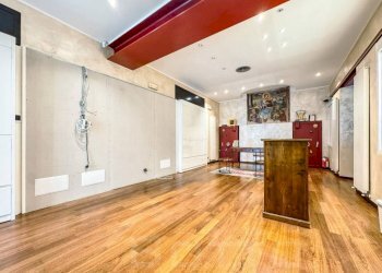 Interno non residenziale - Negozio corso Cavour 49, Borgomanero - foto 6