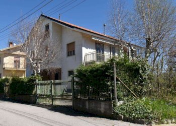 Casa indipendente Strada Tagliata, Rodello - foto 1