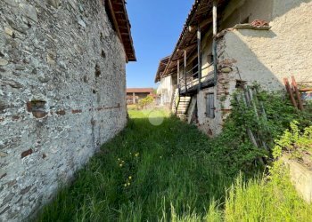 Rustico Via Frailie, Revello - foto 2