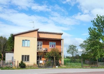 Casa indipendente Stienta - foto 3