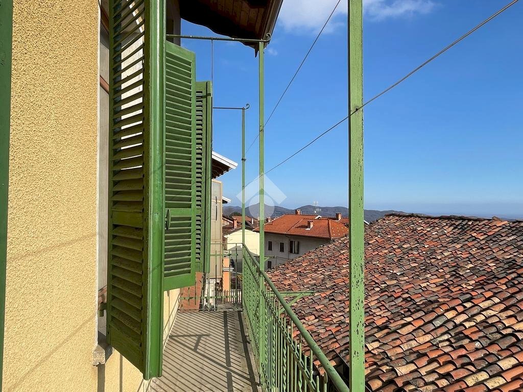 Semi-detached house Frazione Bulliana, Valdilana - photo 1