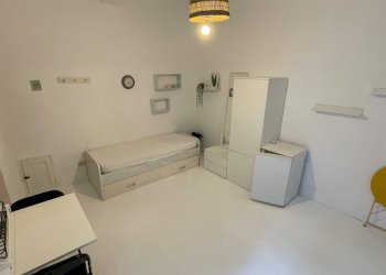 One-room apartment Strada Massimo D'azeglio, Parma (neighborhood Oltretorrente) - photo 10