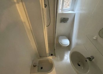 One-room apartment Strada Massimo D'azeglio, Parma (neighborhood Oltretorrente) - photo 14