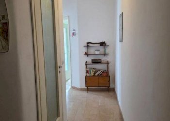 Corridoio - Bilocale via Giuseppe Augusto Levis, 40, Chiomonte - foto 13