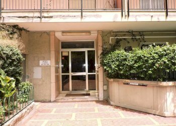 Facciata - Trilocale corso Ferdinando Magellano, 1c, Genova (zona Sampierdarena) - foto 2