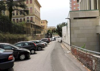 Zona - Trilocale corso Ferdinando Magellano, 1c, Genova (zona Sampierdarena) - foto 8