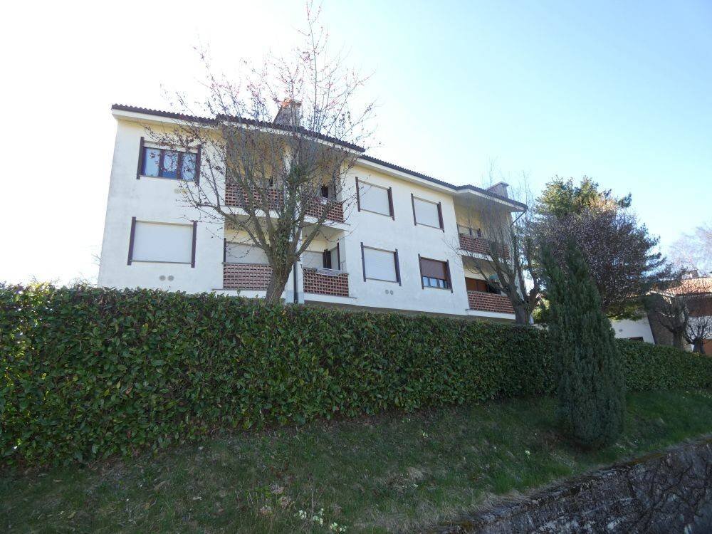 Facciata - Three-room apartment Località Col del Sole, Bossolasco - photo 3