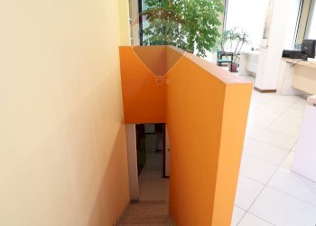 Shop Brembate di Sopra, BG, Brembate di Sopra - photo 14