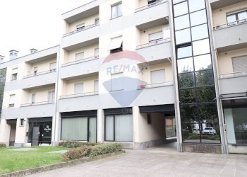 Shop Brembate di Sopra, BG, Brembate di Sopra - photo 26