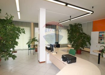 Shop Brembate di Sopra, BG, Brembate di Sopra - photo 37