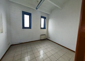 Shed Castel San Pietro Terme - photo 8