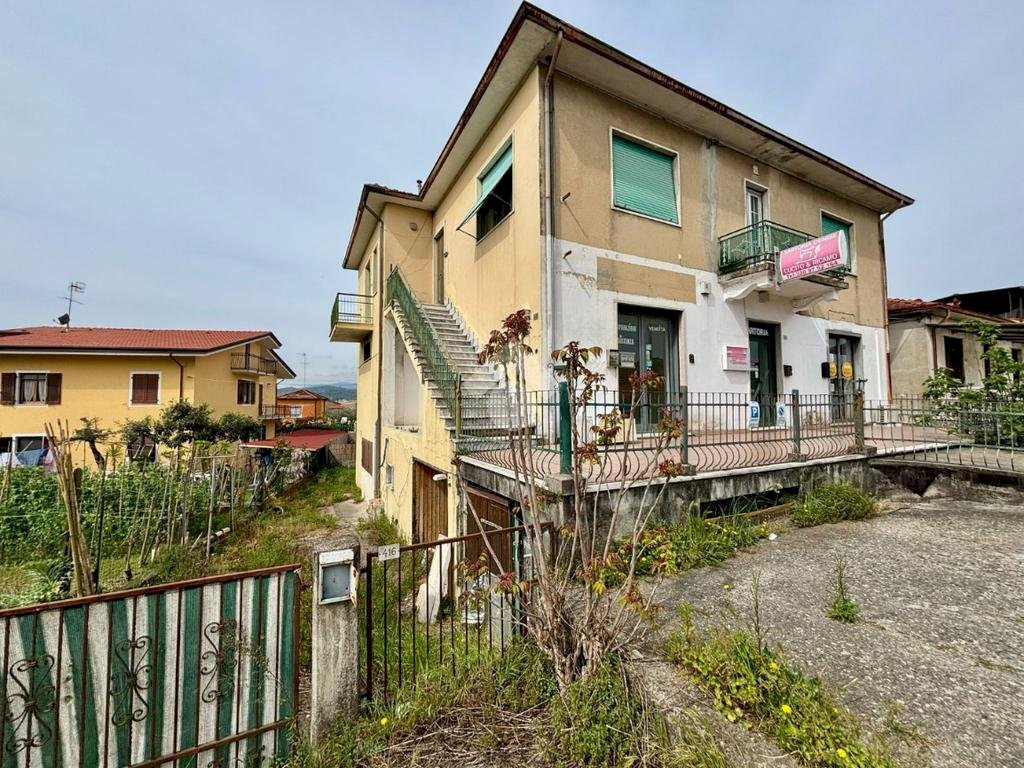 Casa indipendente Via Cisa Sud, Santo Stefano di Magra - foto 2