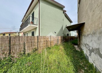 Casa indipendente Via Cisa Sud, Santo Stefano di Magra - foto 16