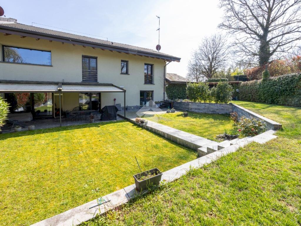 Villa Via Giuseppe Garibaldi, Magenta - photo 1