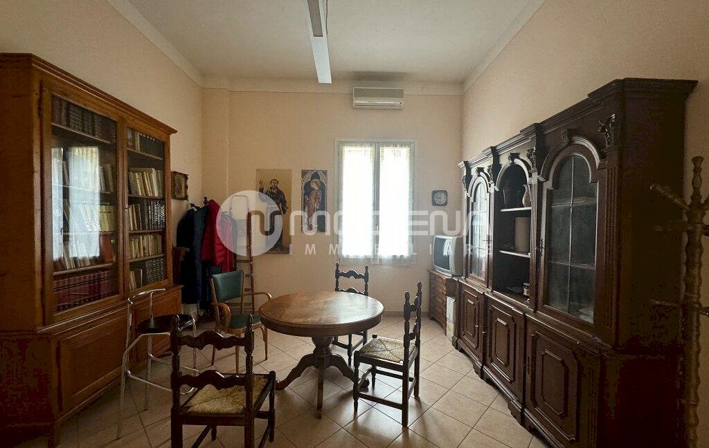 Two-room apartment Modena - photo 1