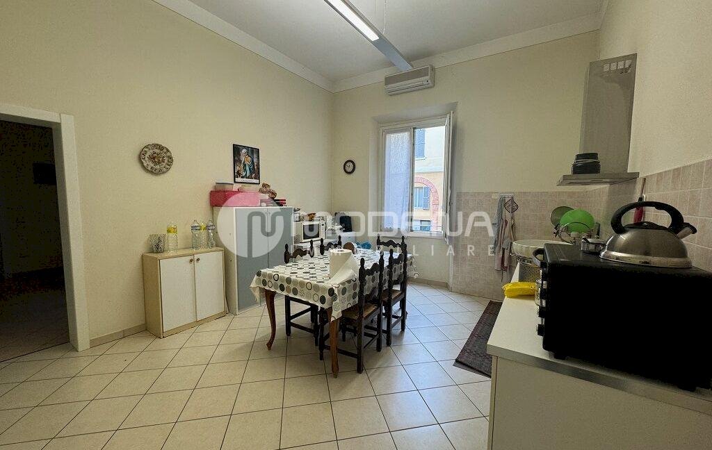 Two-room apartment Modena - photo 3