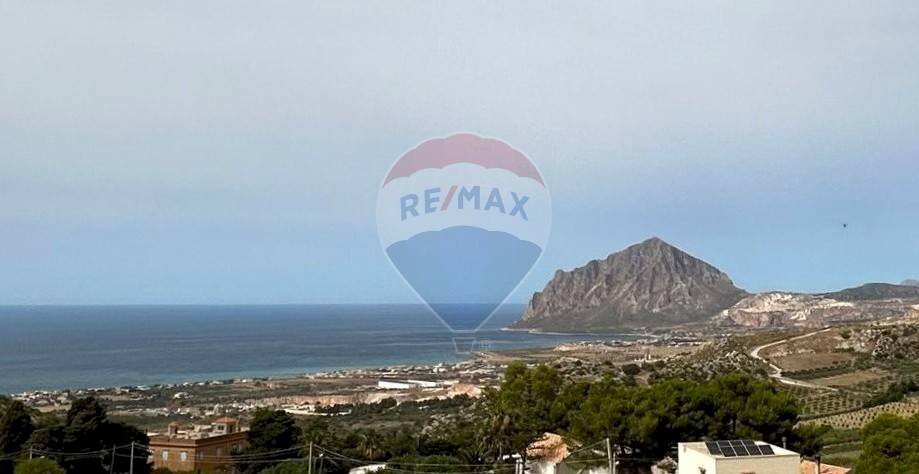 Casa indipendente Via Cavaliere, Valderice - foto 1