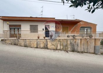 Casa indipendente Via Cavaliere, Valderice - foto 4