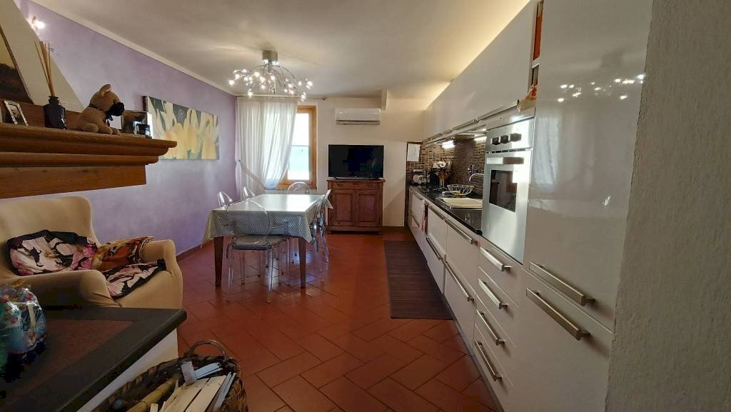 Cucina - Four-room apartment strada Provinciale Val di Pesa, Montelupo Fiorentino - photo 3