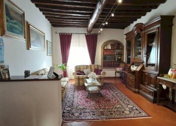 Salone - Quadrilocale strada Provinciale Val di Pesa, Montelupo Fiorentino - foto 11