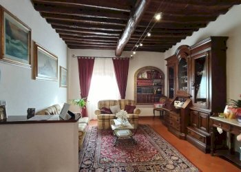 Salone - Quadrilocale strada Provinciale Val di Pesa, Montelupo Fiorentino - foto 12