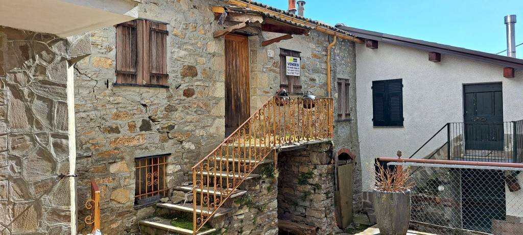 Facciata - Rustico Località Vicosoprano, 57, Rezzoaglio - foto 2