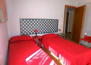 Camera da letto - Three-room apartment via Ardeatina, 139B, Anzio - photo 13