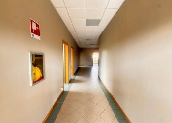 Corridoio - Ufficio via Angelo Carrara, 250, Genova (zona Quarto) - foto 18