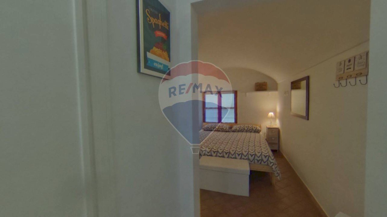 Monolocale Via Giulia di Barolo, 7 
 Centro, Torino (zona Centro) - foto 1