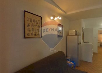 One-room apartment Via Giulia di Barolo, 7 
 Centro, Torino (neighborhood Centro) - photo 11