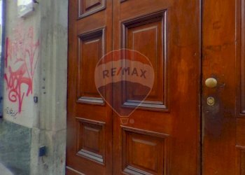 One-room apartment Via Giulia di Barolo, 7 
 Centro, Torino (neighborhood Centro) - photo 21